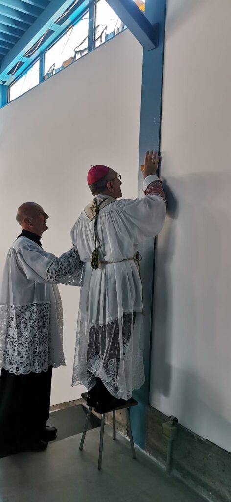 Dedicazione e consacrazione della chiesa